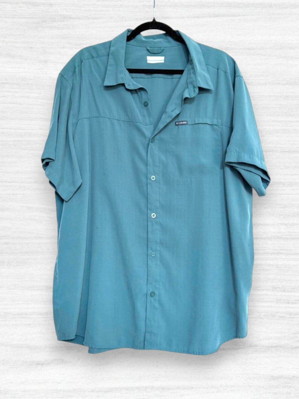 Columbia Men’s XL Blue Teal Modal Blend Short Sleeve Button Up Shirt
